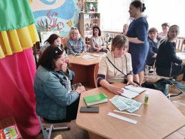Педагогическая мастерская для воспитателей и инструкторов по физической культуре дошкольных учреждений городского округа Торез «Эффективные практики и инновационные подходы в физкультурно-оздоровительной работе с дошкольниками в соответствии с ФГОС ДО» Педагогическая мастерская для воспитателей и инструкторов по физической культуре дошкольных учреждений городского округа Торез «Эффективные практики и инновационные подходы в физкультурно-оздоровительной работе с дошкольниками в соответствии с ФГОС ДО».