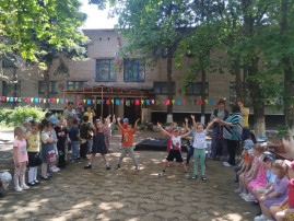 Международный День защиты детей в ГКДОУ «Детский сад № 31 «РАДОСТЬ» Г.О. ТОРЕЗ» ДНР Международный День защиты детей в ГКДОУ «Детский сад № 31 «РАДОСТЬ» Г.О. ТОРЕЗ» ДНР.
